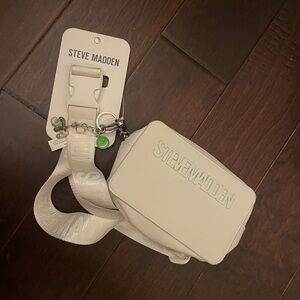 NWT Steve Madden white Crossbody Bag